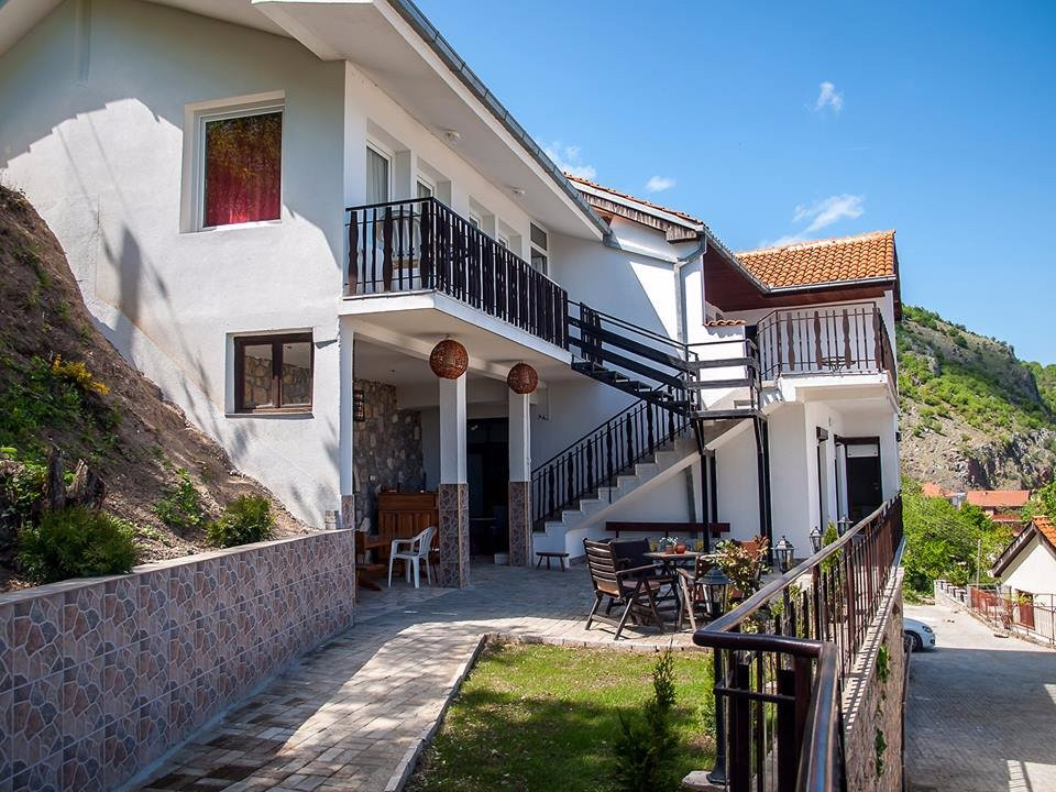 Egnatia Apartments