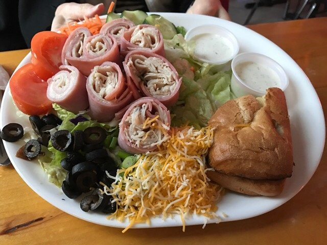 Conway餐馆和美食-Conway Pub & Eatery