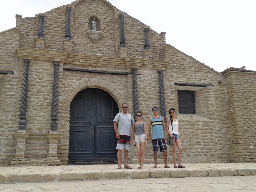 Iglesia San Lucas-Colan必去景点