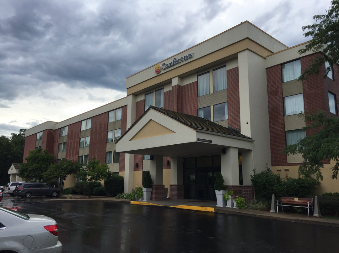 Hotel Monona