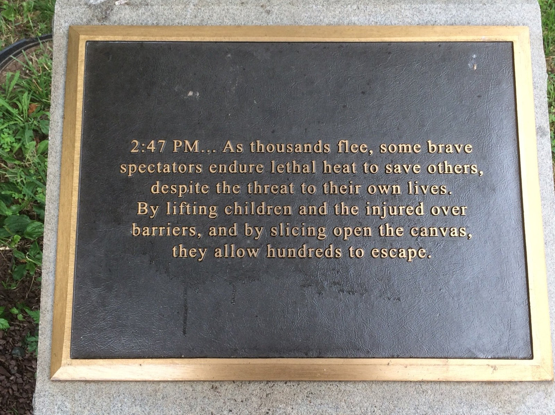 Hartford Circus Fire Memorial-哈特福德必去景点