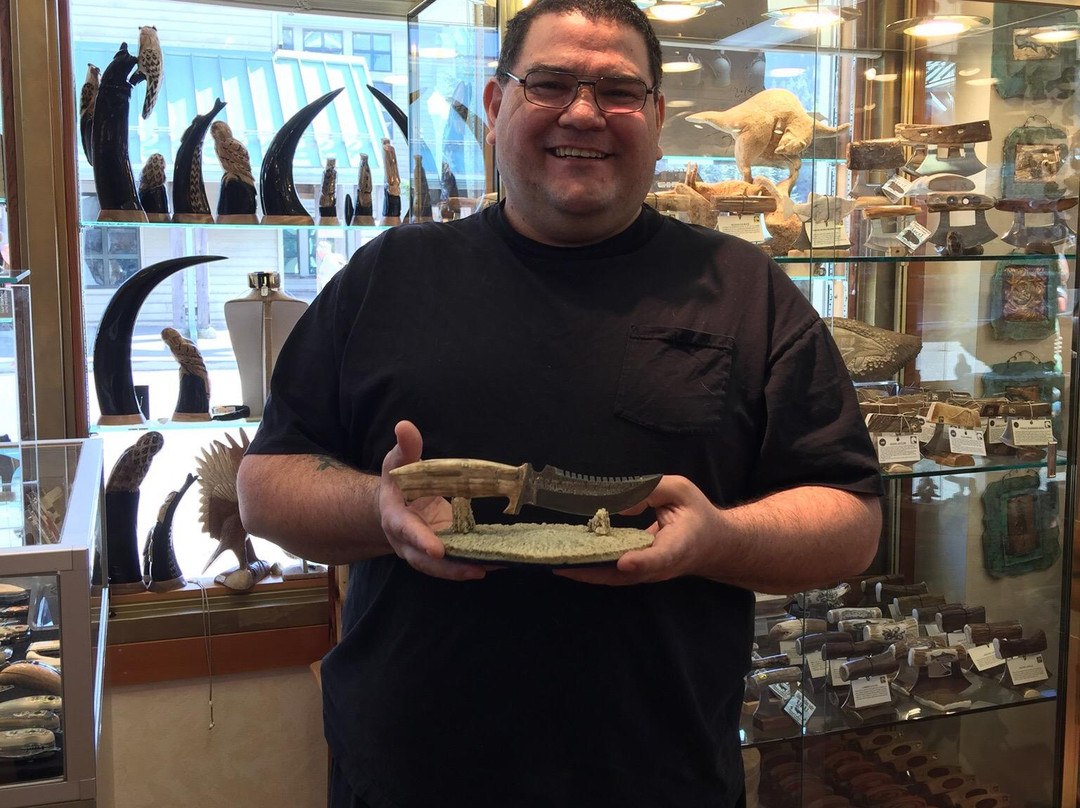 Chief Johnson Totem Pole-凯奇坎必去景点