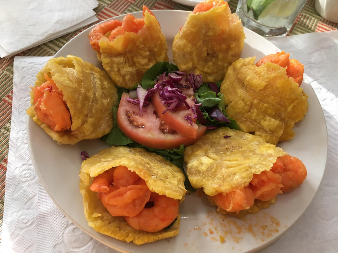 Salinas餐馆和美食-Restaurant El Roble