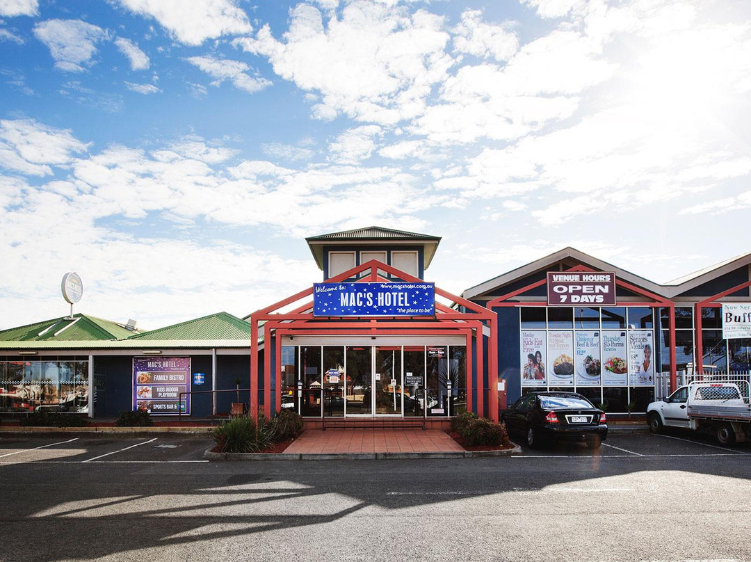 Kurunjang餐馆和美食-Mac's Hotel