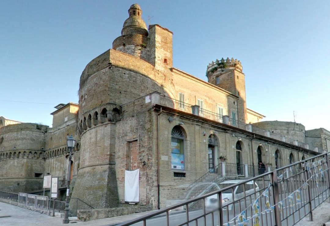 Castello Caldoresco景点图片