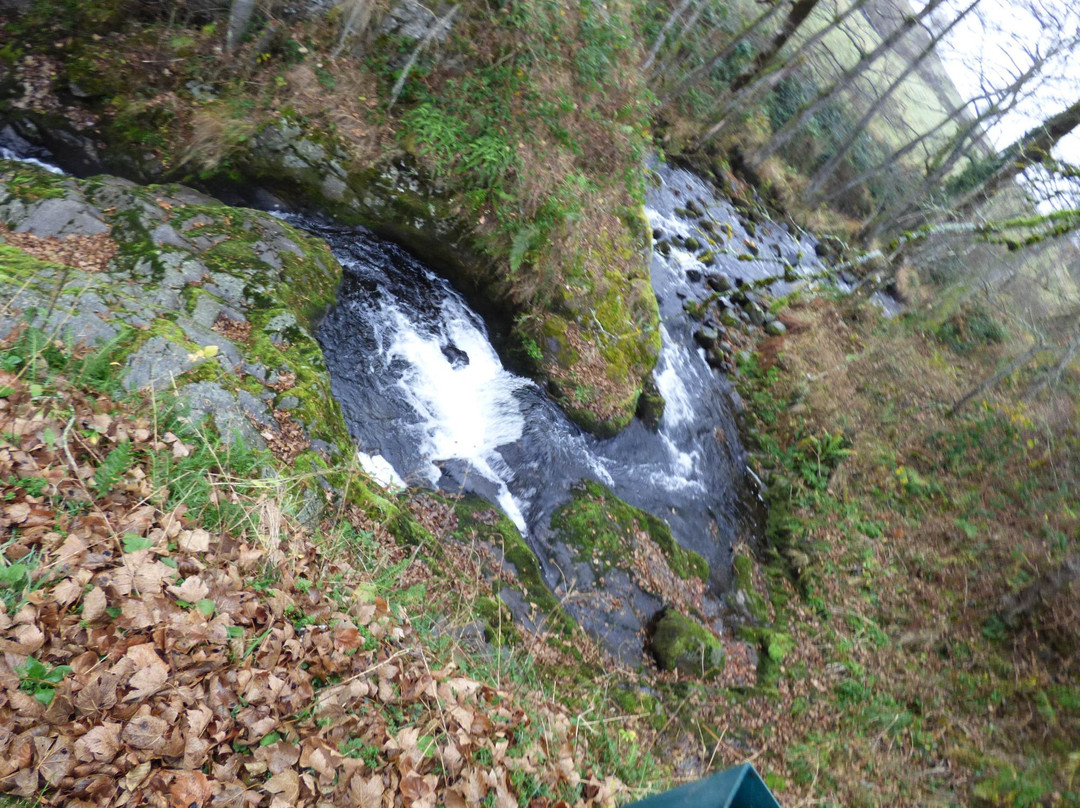 Cascade Sainte Elisabeth-La Tour-d'Auvergne必去景点