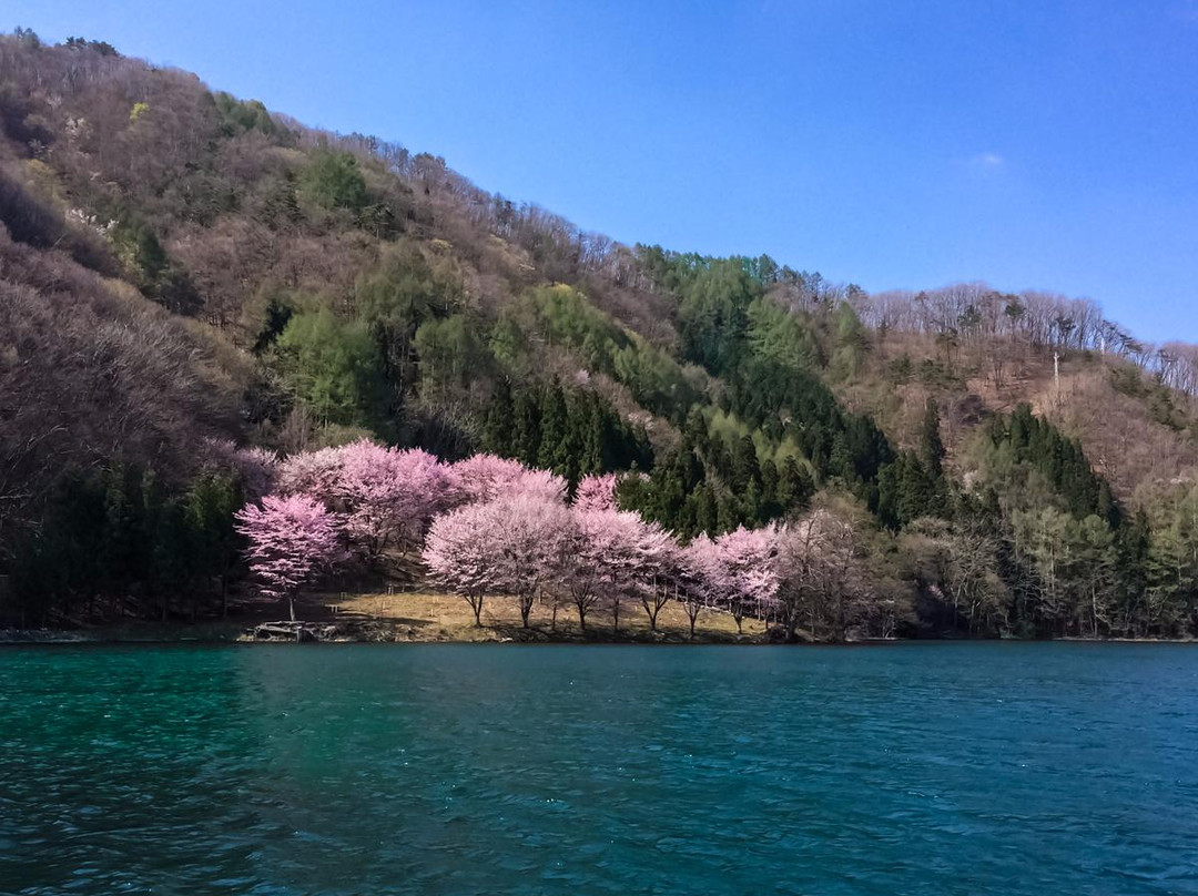 Lake Nakatsuna景点图片