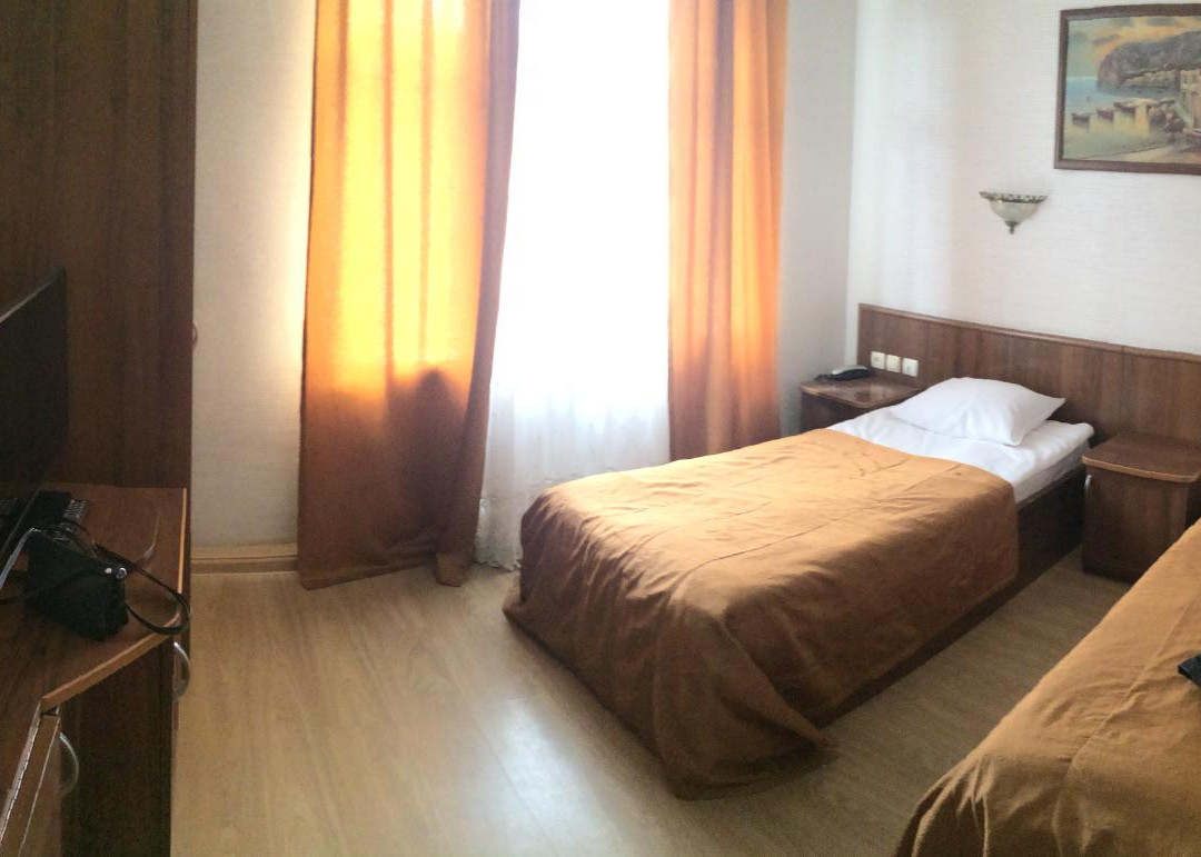 Hotel Kadgaron主图