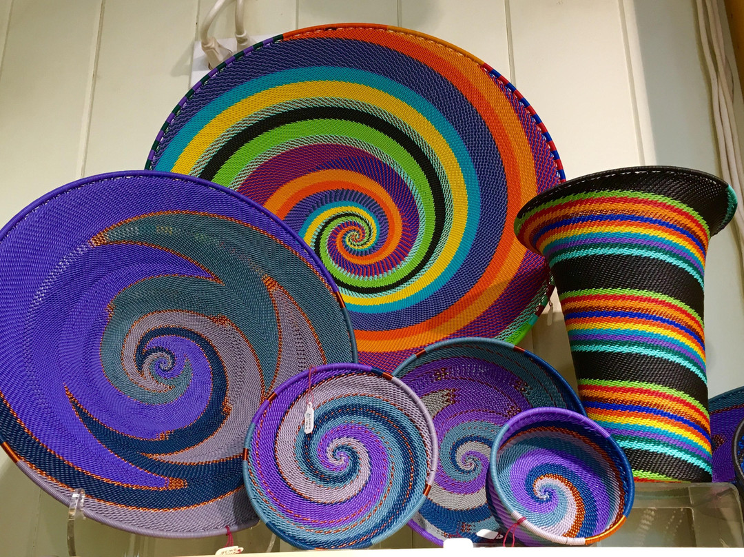 Elements Jewelry & Fine Crafts-哈威必去景点