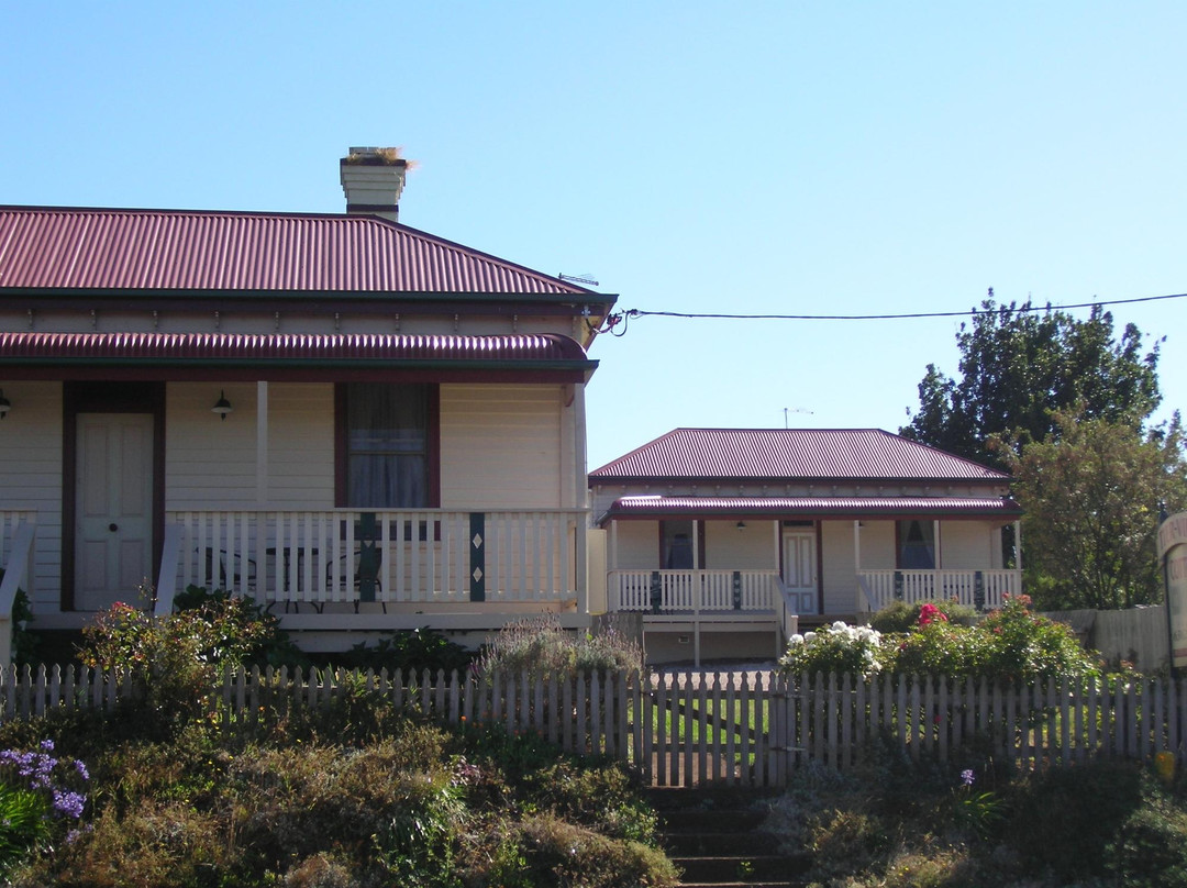 Tier View Twin Cottages