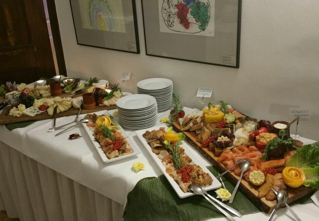 Drei Gleichen酒店住宿-Zinzendorfhaus Tagungs- und Begegnungsstaette Neudietendorf