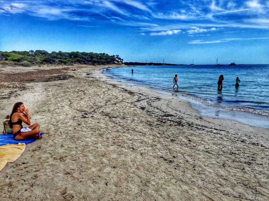 Platja D'es Carbo-Colonia de Sant Jordi必去景点