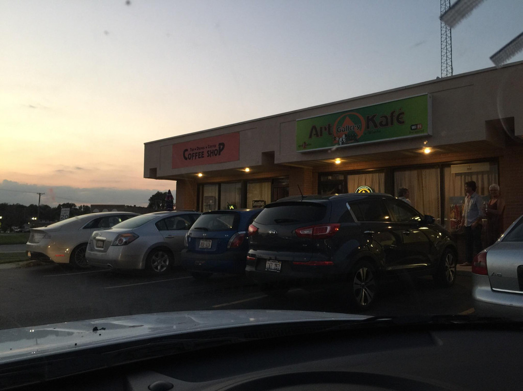 Wood Dale餐馆和美食-Art Gallery Kafe