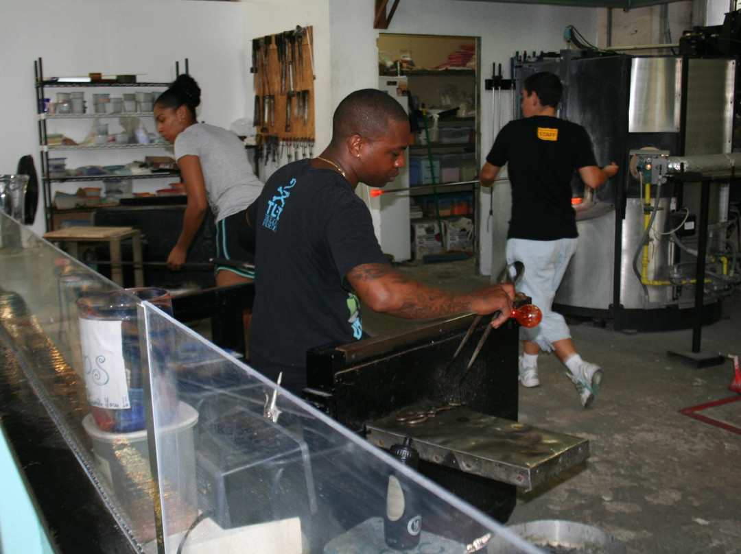 Bermuda Glass Blowing Studio-Hamilton Parish必去景点