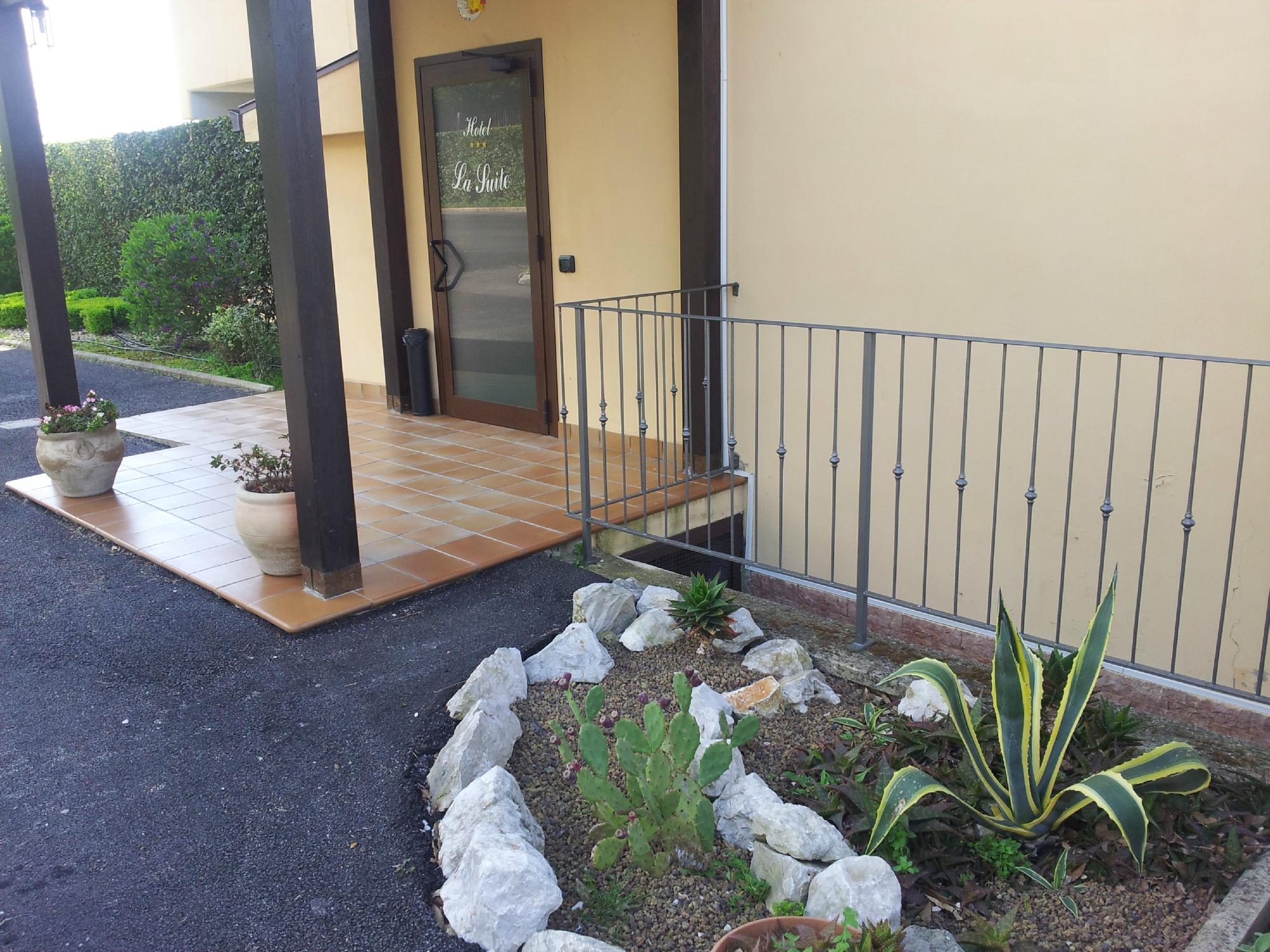 Hotel Piscina la Suite-官方