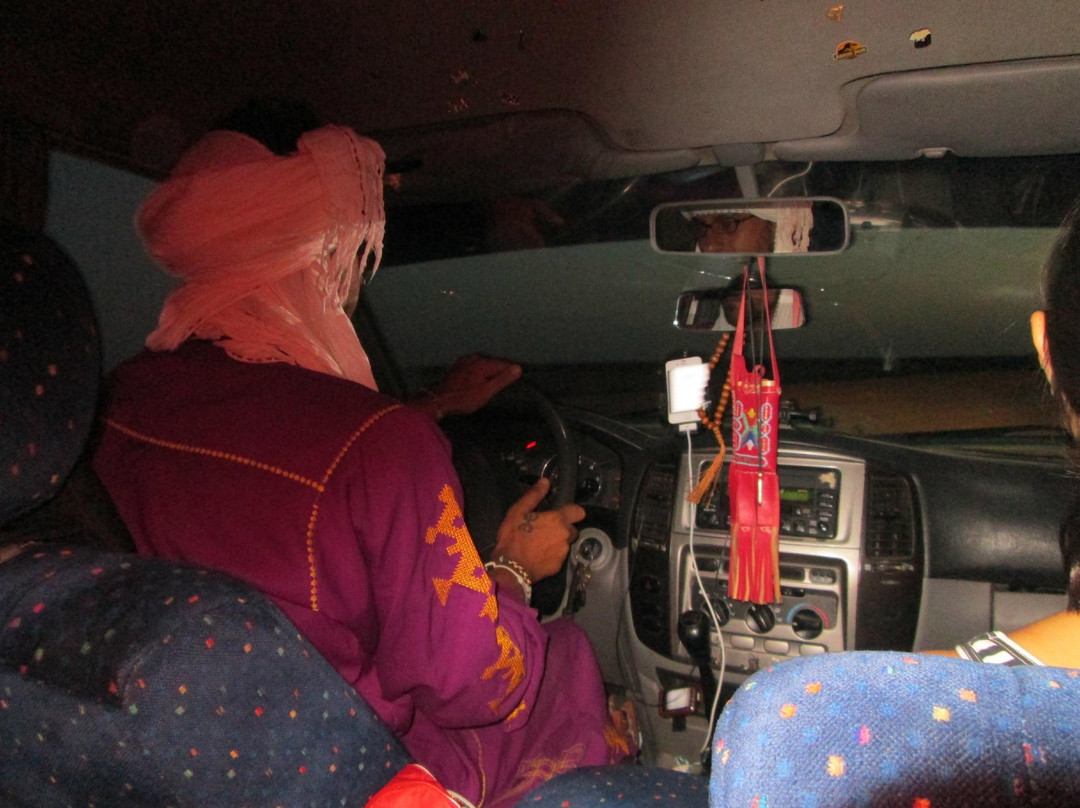 Ali Touareg Tour Guide-吐泽尔必去景点