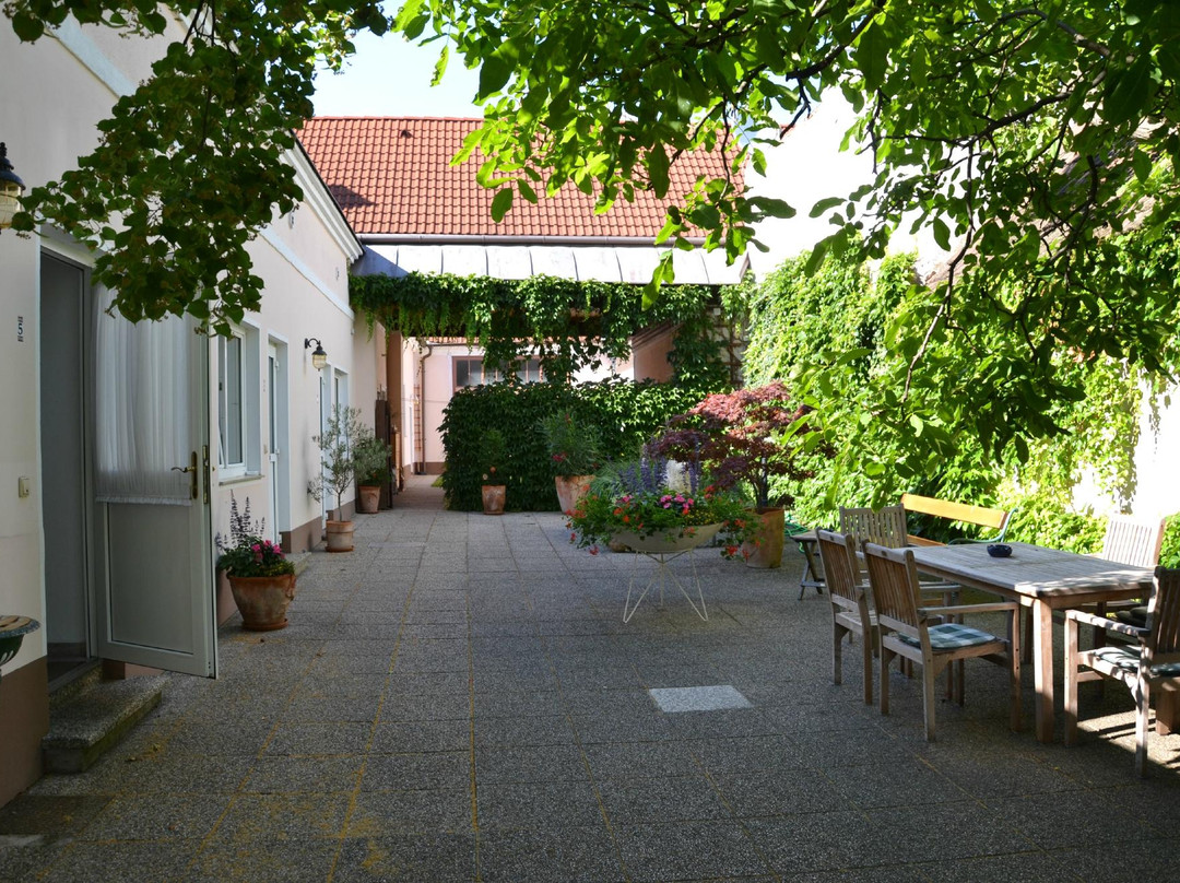 Himberg酒店住宿-Pension Wieselthaler