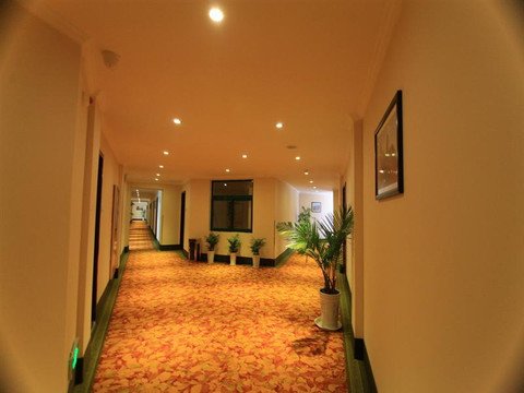 格林豪泰池州青阳汽车站伯益上东城快捷酒店主图