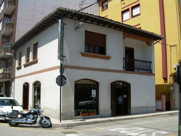 Hospedaje La Tapuca