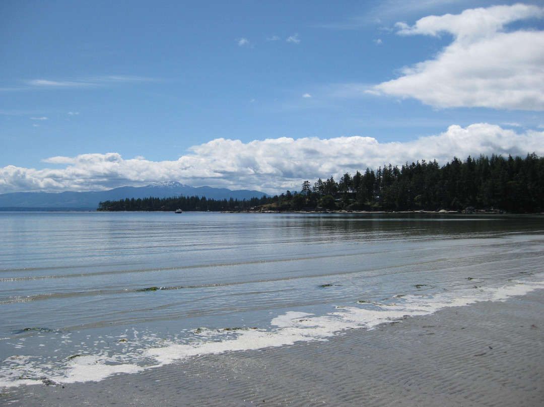 Tribune Bay Provincial Park景点图片