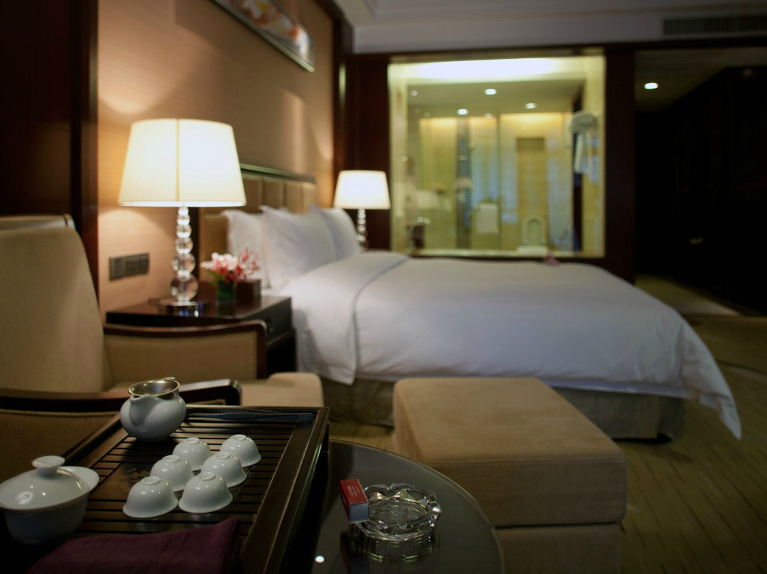 三正半山温泉酒店主图