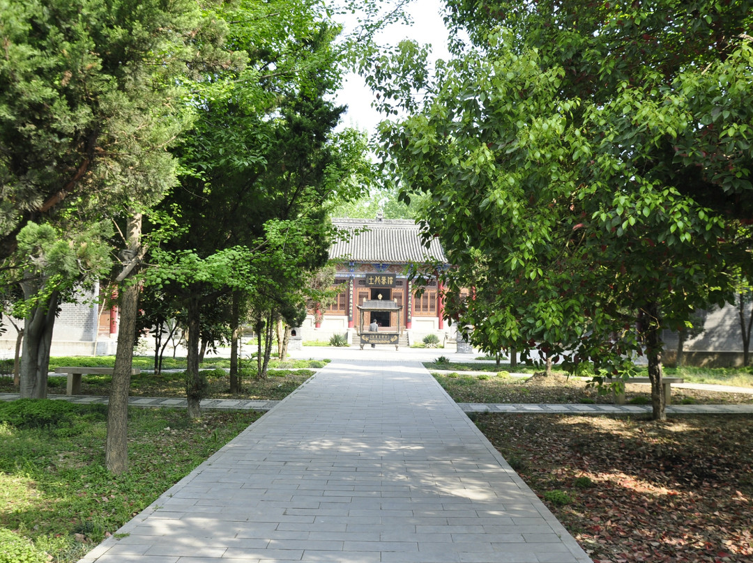 马超墓景点图片