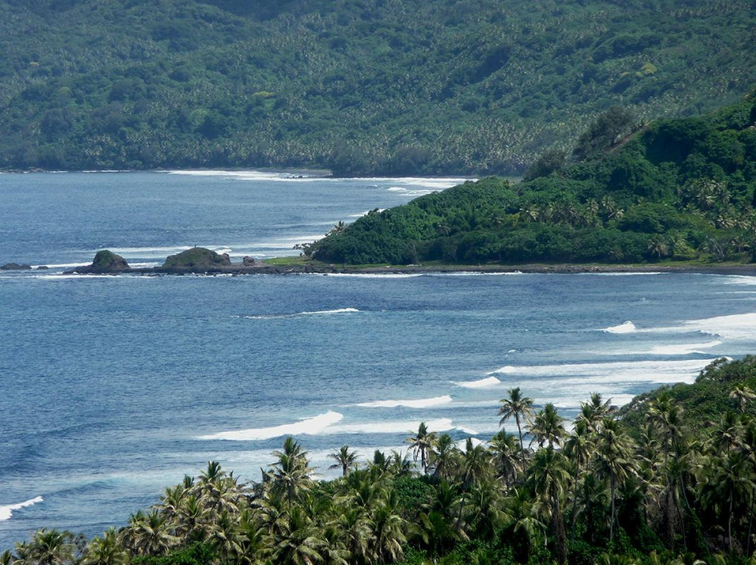 Louniel Beach景点图片