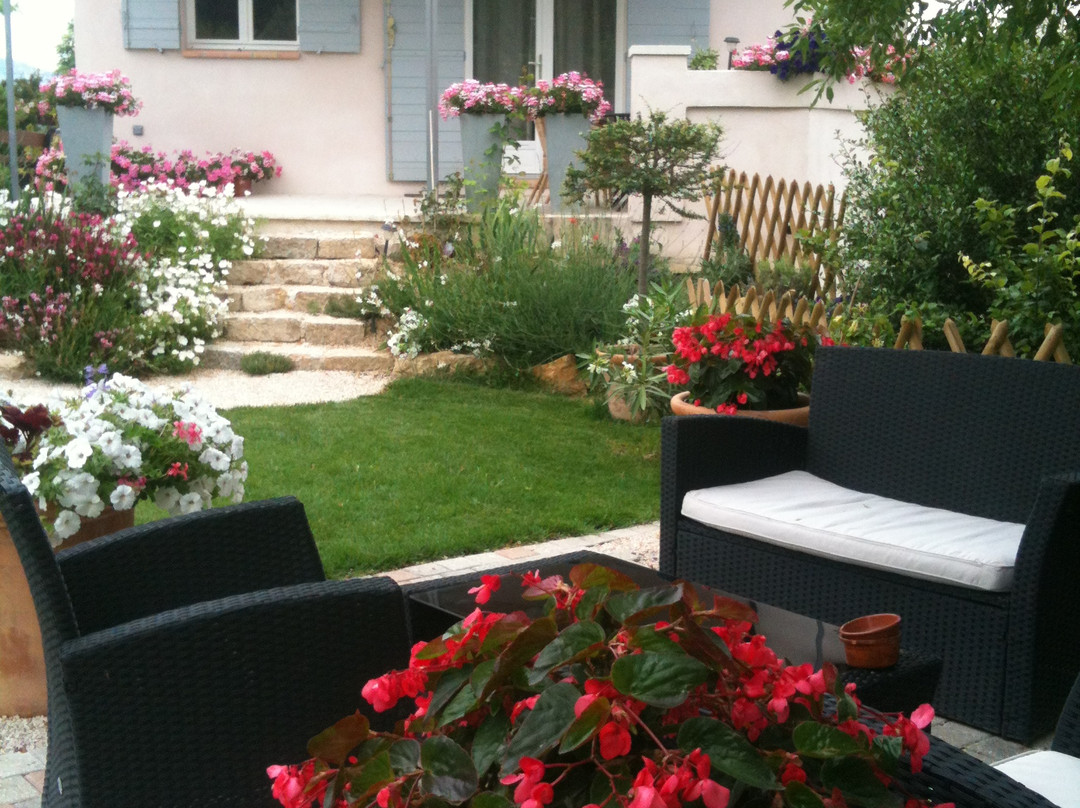 Plan De Cuques酒店住宿-勒克洛斯杜雅酒店