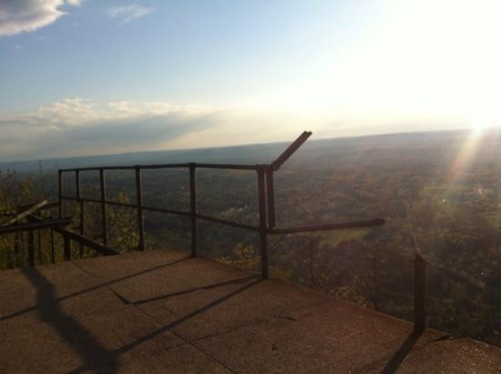 Mount Tom State Reservation景点图片