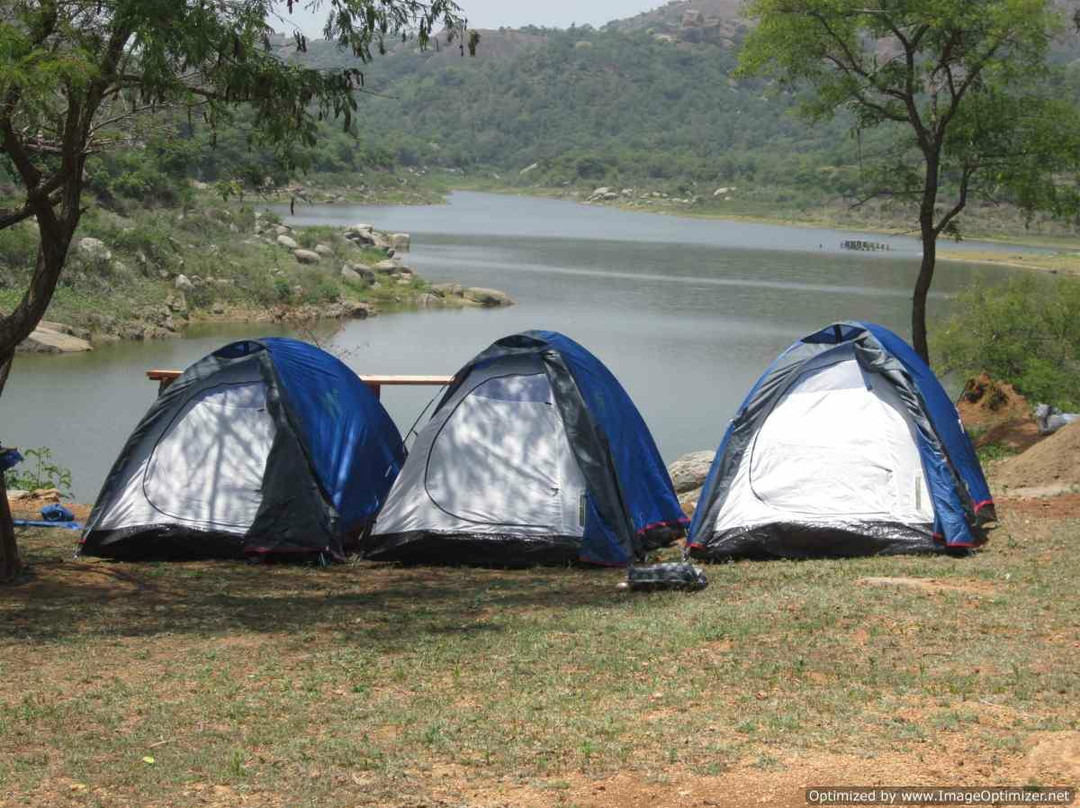 Fever Pitch Basecamp-Magadi必去景点