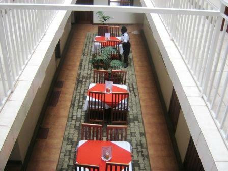 Raja Excelsior Hotel主图