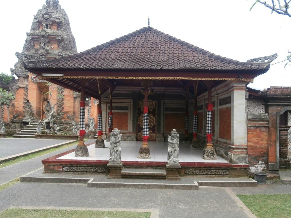 Peliatan Royal Palace景点图片