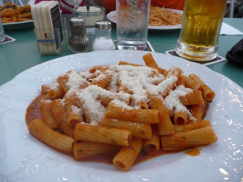 Weisses Ross Garni Hotel-餐饮