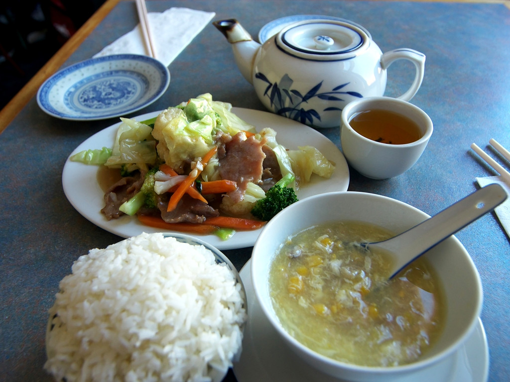 Lakeside Palace Chinese Restaurant