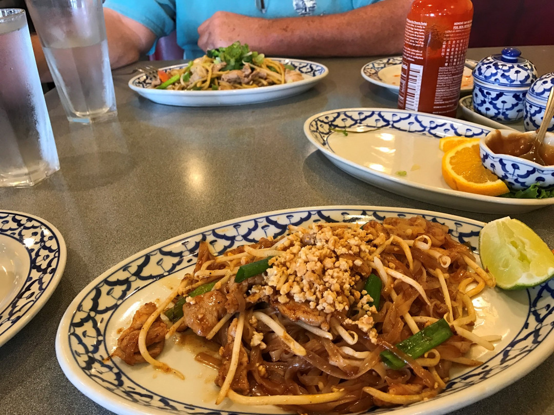 Lucky Thai Elephant Restaurant