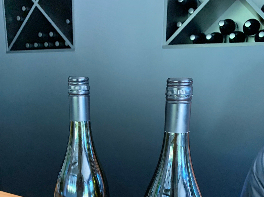 Meander Valley Vineyard-Red Hills必去景点