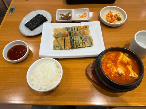 Jo-Terrace Osaka-Chuo必去景点