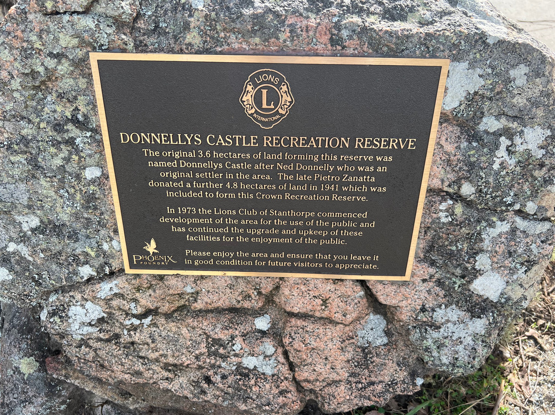 Donnelly's Castle景点图片