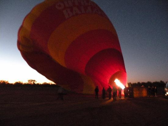 Outback Ballooning-爱丽斯泉必去景点