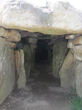 West Kennet Long Barrow-埃夫伯里必去景点
