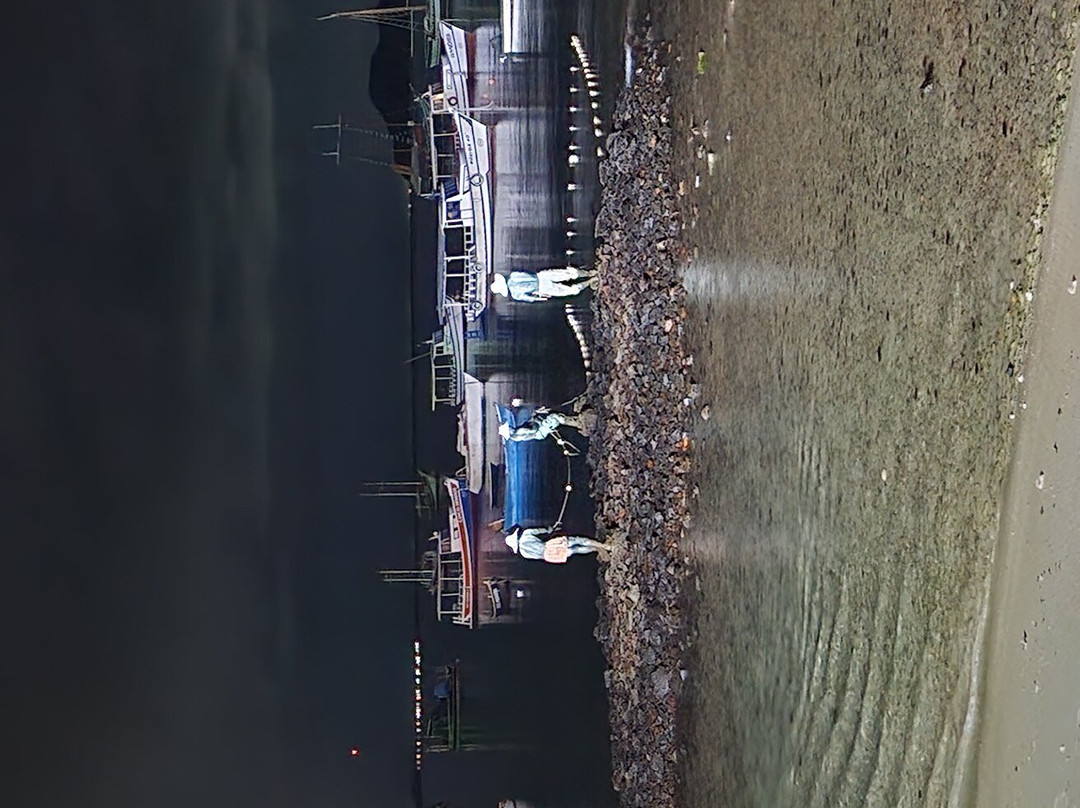 Escultura Os Três Pescadores-布基亚斯必去景点