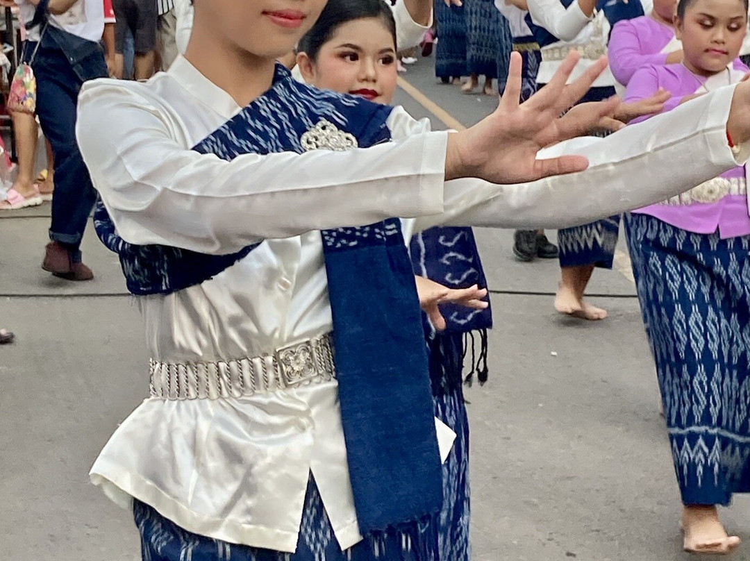 Talat Hua Mum Muang Mai-莫达汉必去景点