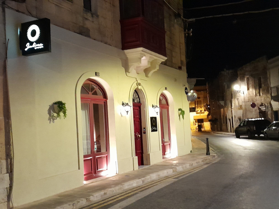 Julina Boutique Living主图