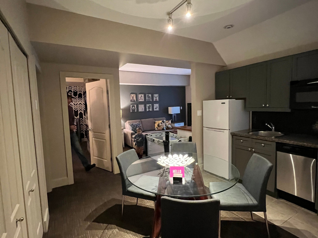 萨米特温泉酒店主图