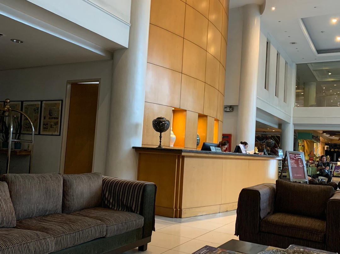 最高会展广场酒店主图