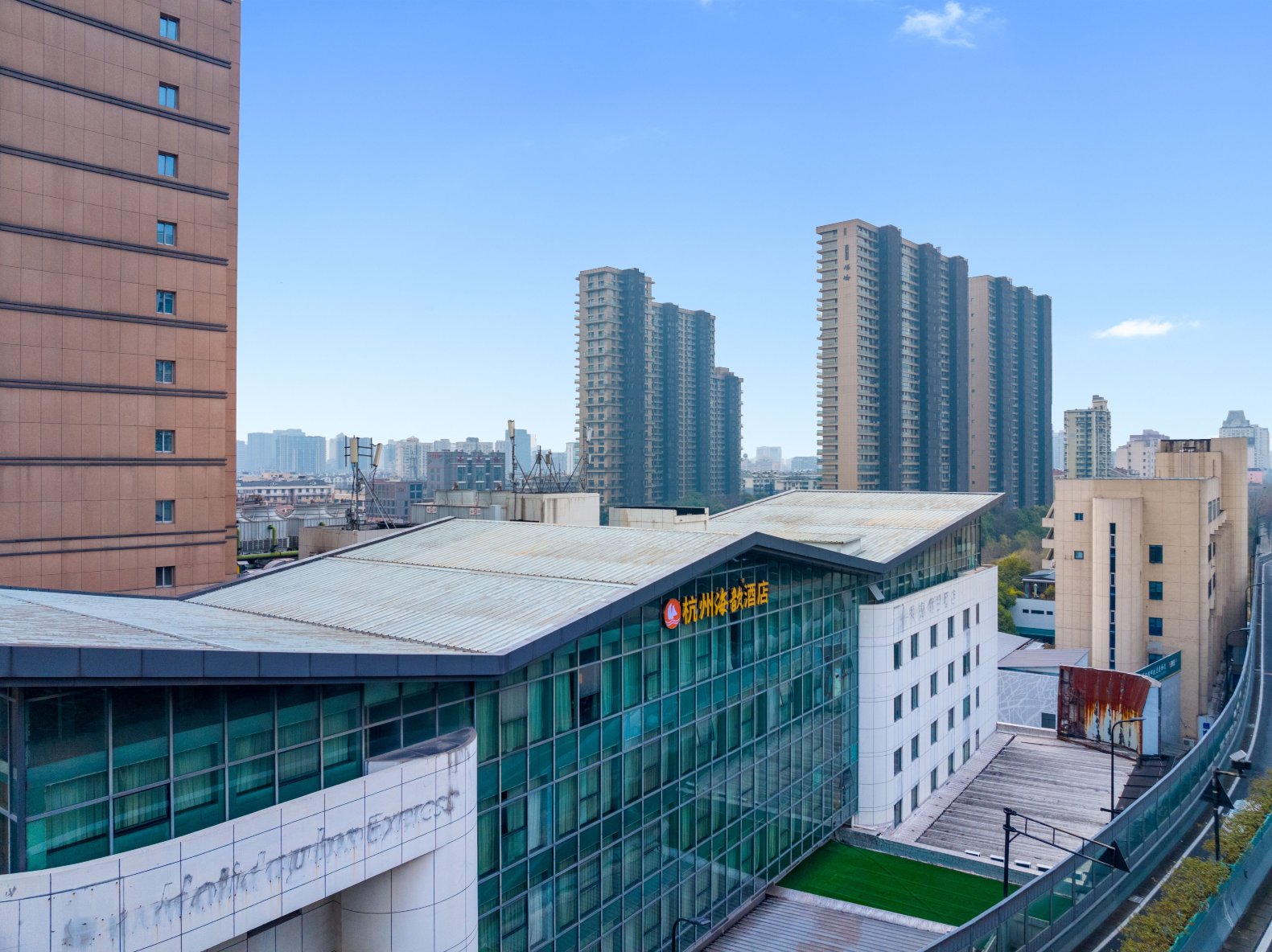 杭州海歆酒店（武林广场潮王路地铁站店)-度假村/酒店