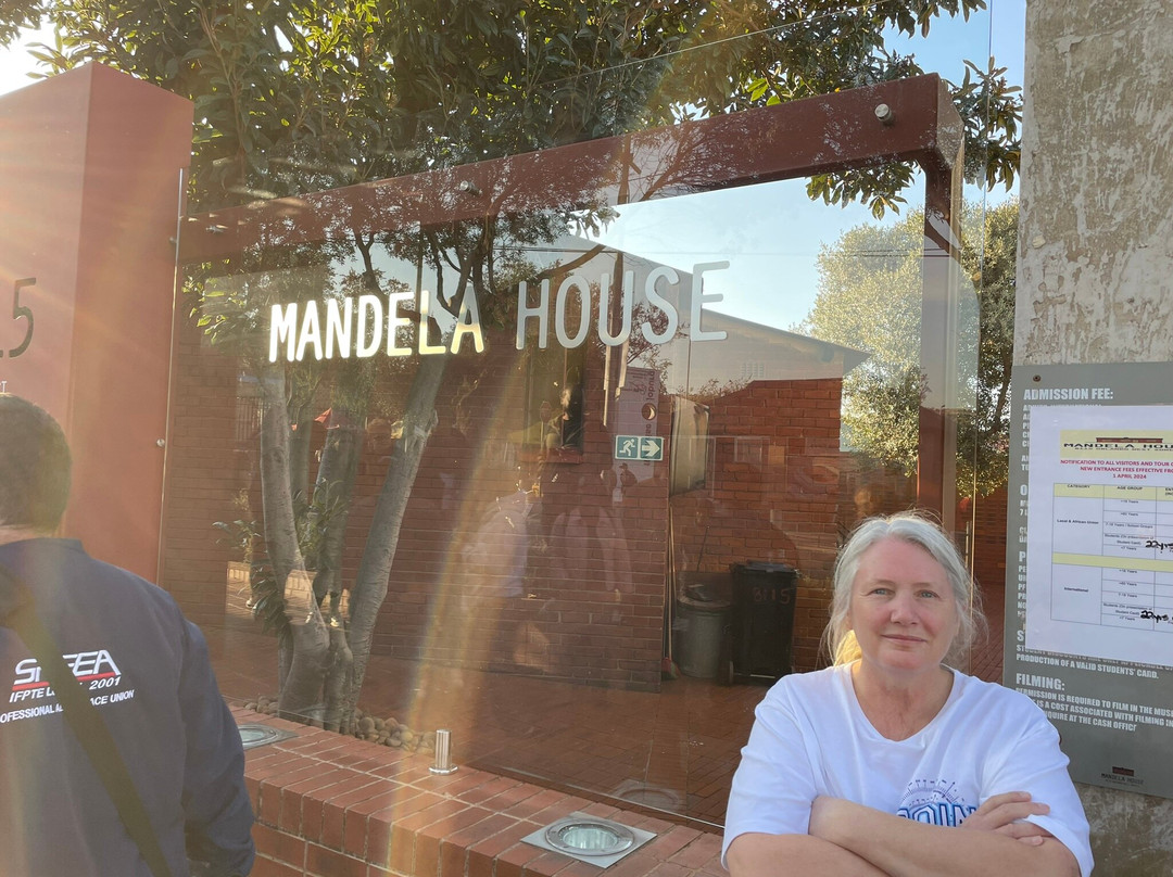 Nelson Mandela Museum Accommodation