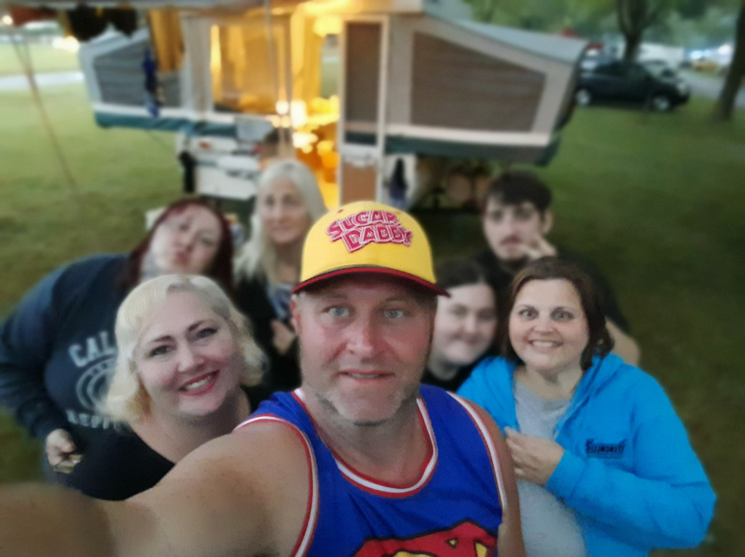 Bay Shore Family Camping景点图片