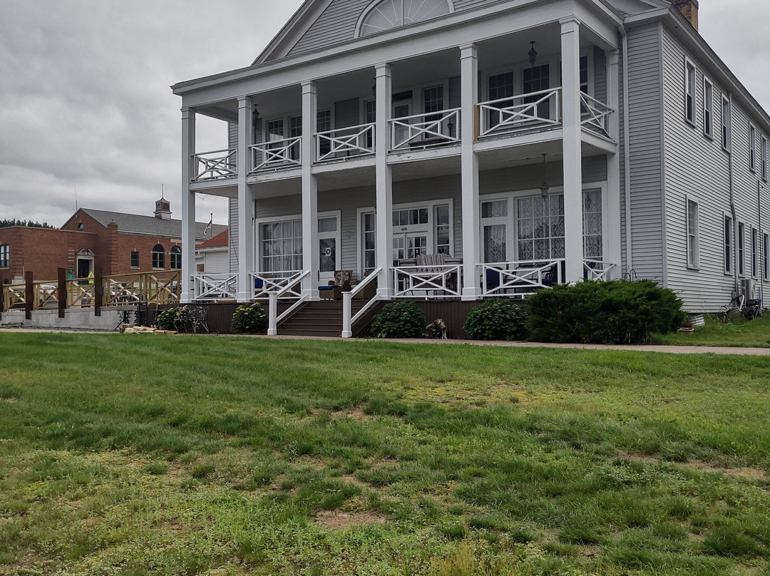 Thunder Bay Inn主图