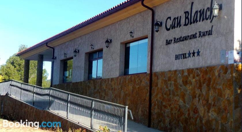 Hotel Restaurante Rural Cau Blanch